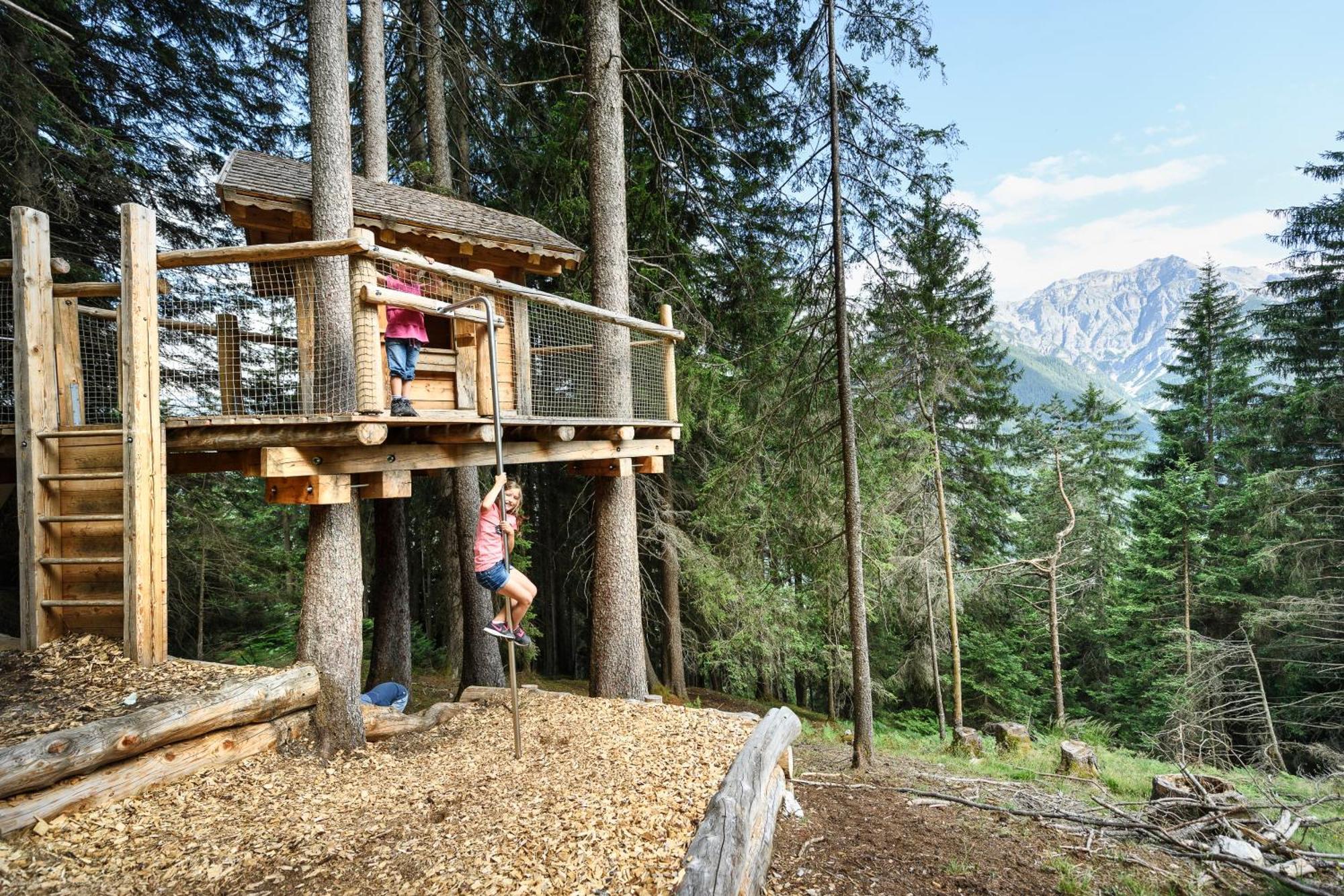 Familien- & Vitalhotel Auenhof Fulpmes Extérieur photo